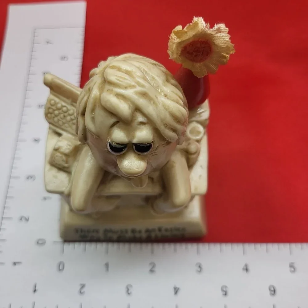 Vintage 1970 Russ Berries Statue There Must Be An Easier Way To Make A Living